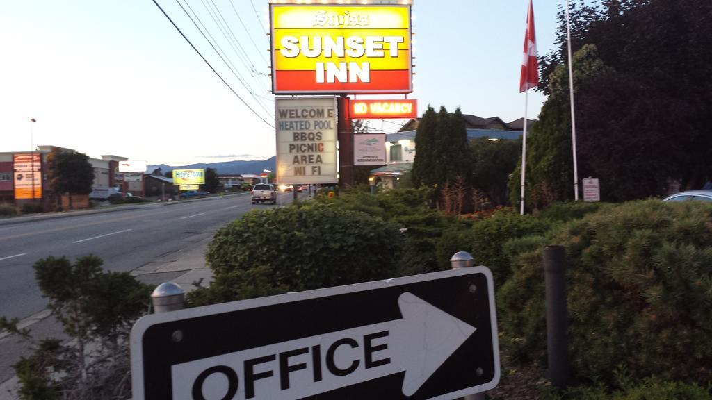 Swiss Sunset Inn Penticton Luaran gambar