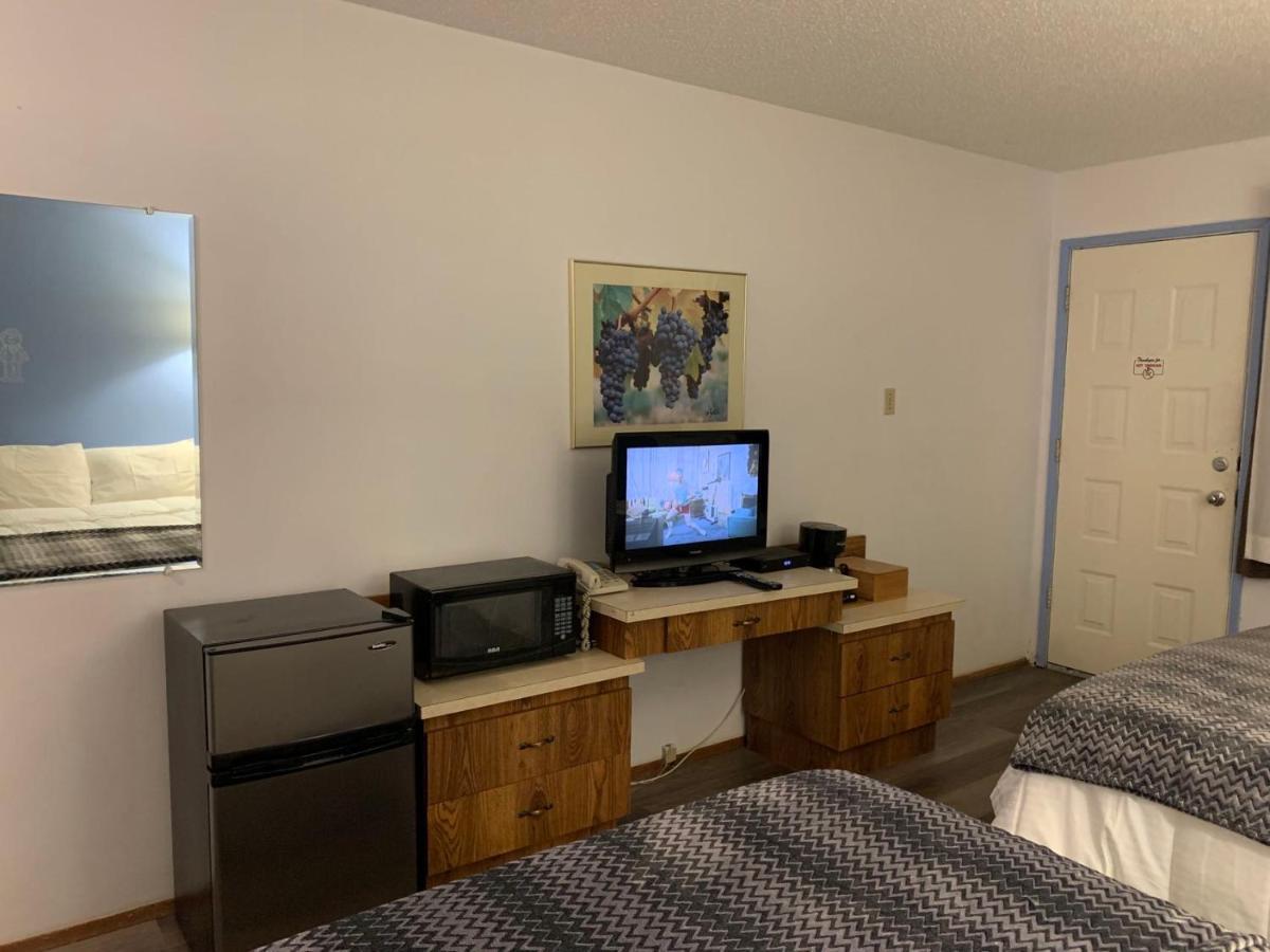 Swiss Sunset Inn Penticton Luaran gambar