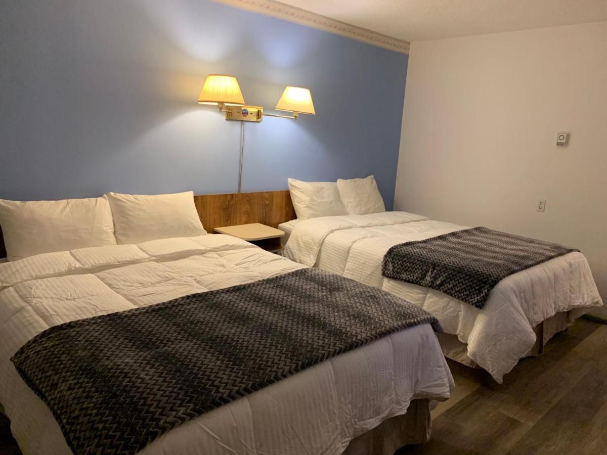 Swiss Sunset Inn Penticton Luaran gambar
