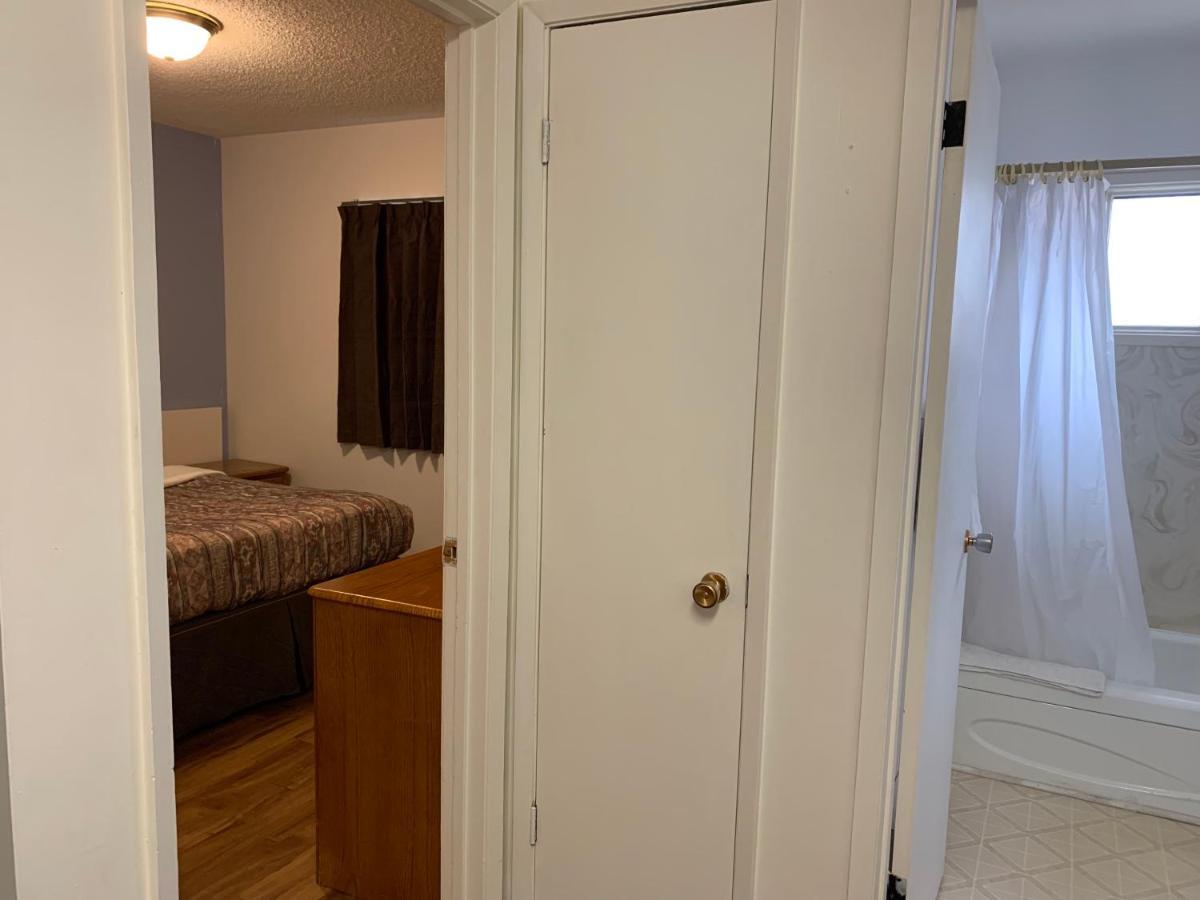 Swiss Sunset Inn Penticton Luaran gambar