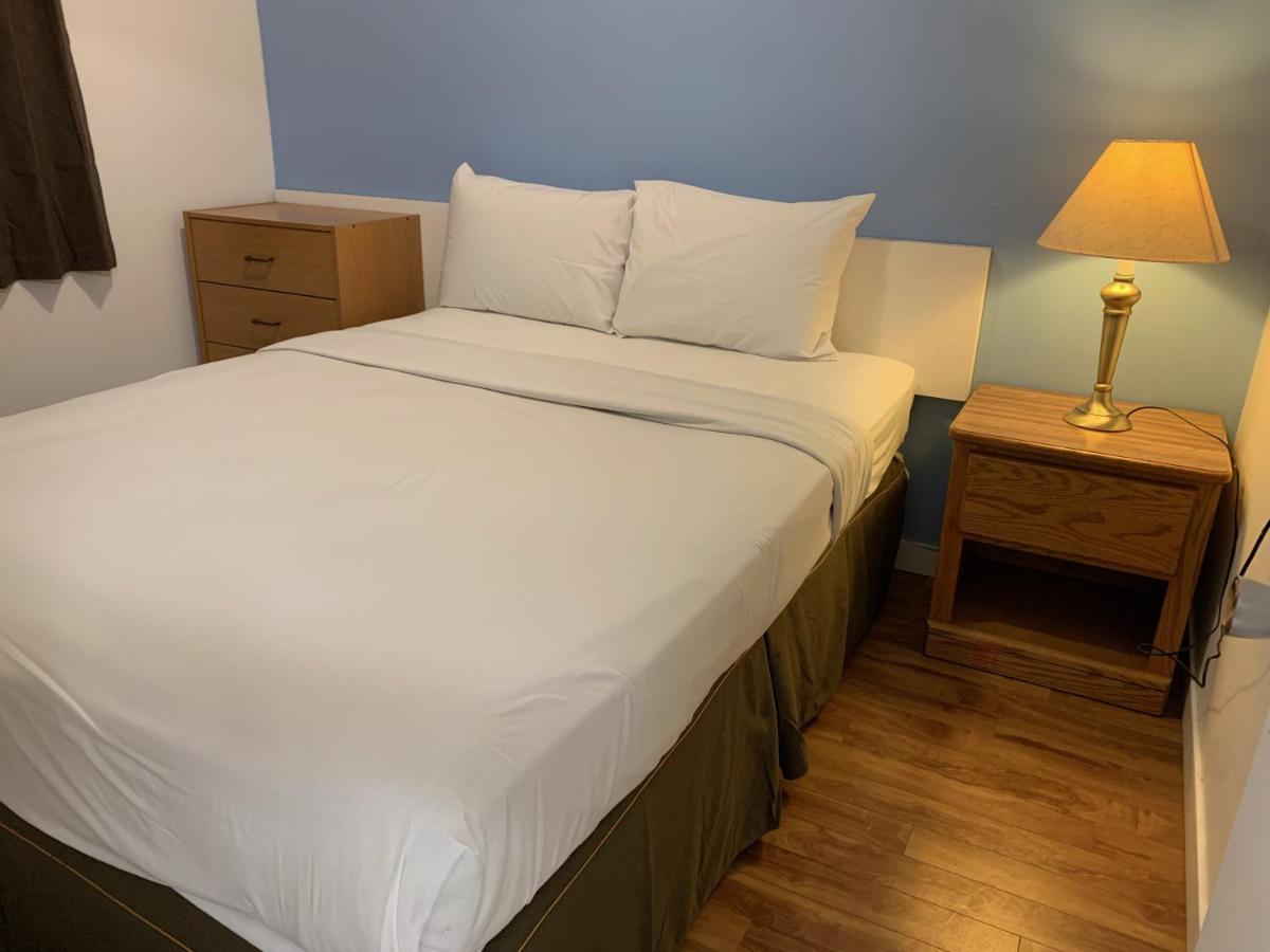 Swiss Sunset Inn Penticton Luaran gambar