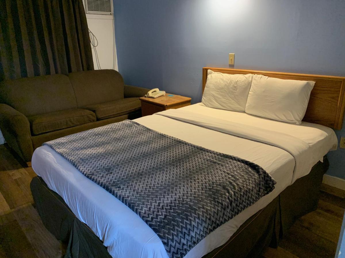 Swiss Sunset Inn Penticton Luaran gambar