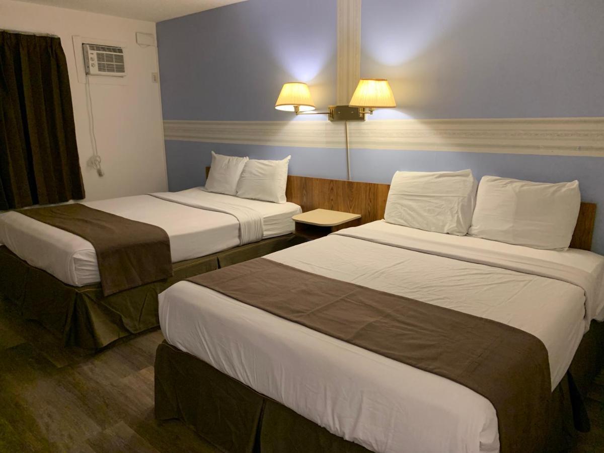 Swiss Sunset Inn Penticton Luaran gambar