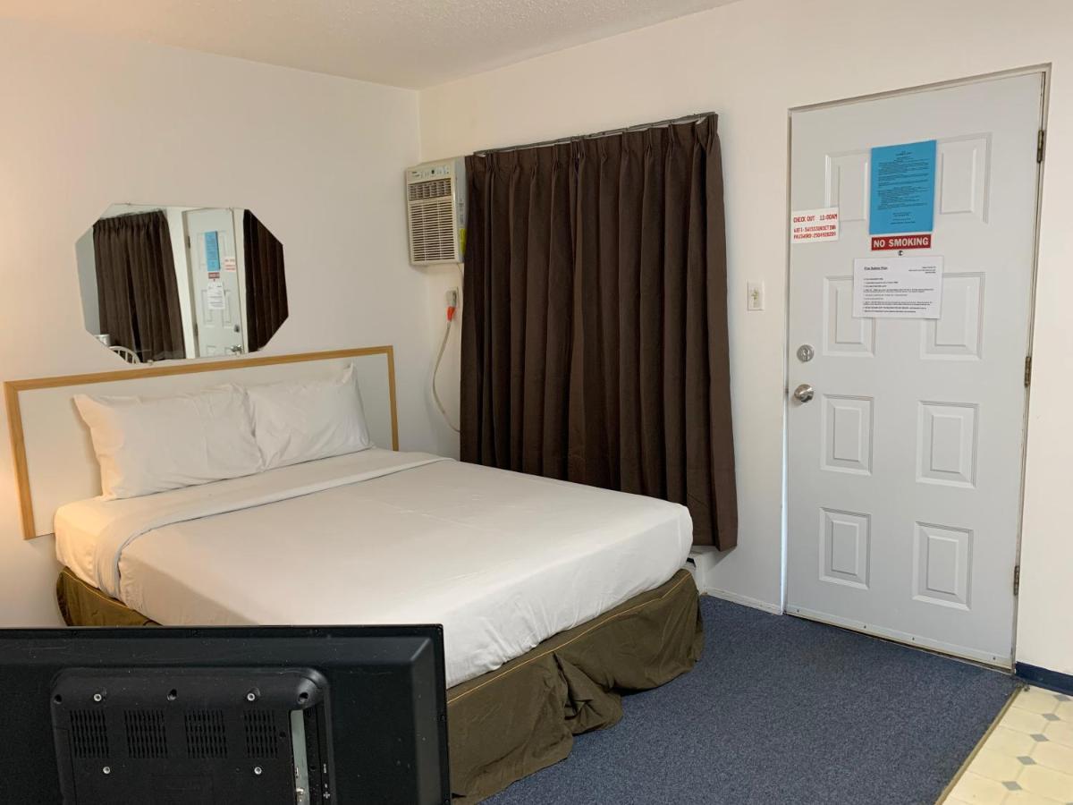 Swiss Sunset Inn Penticton Luaran gambar