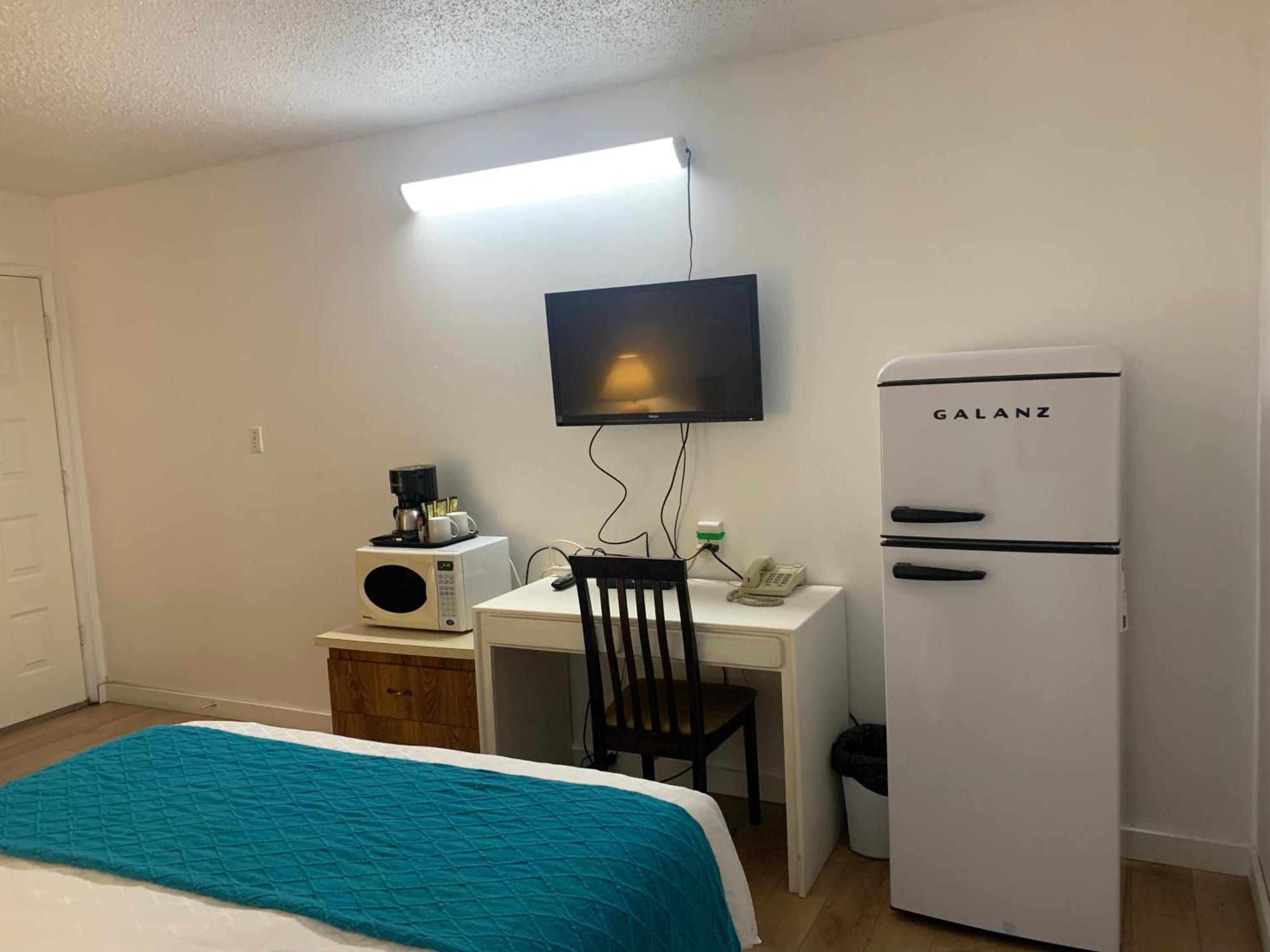 Swiss Sunset Inn Penticton Luaran gambar